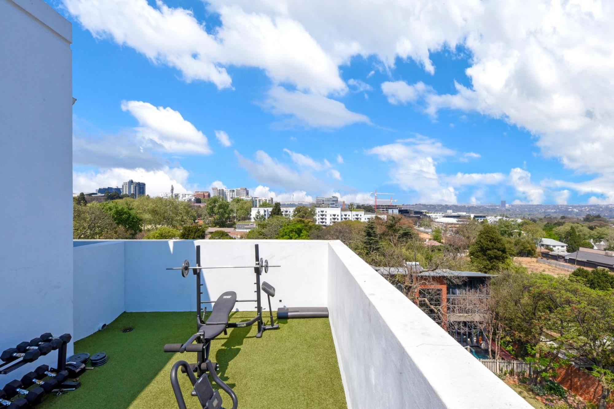יוהנסבורג The Monroe Luxury Apartments מראה חיצוני תמונה